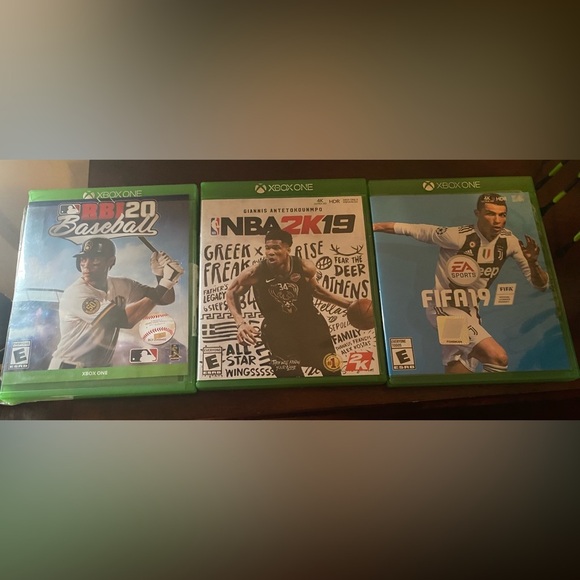 3 Xbox One Games - Picture 1 of 2